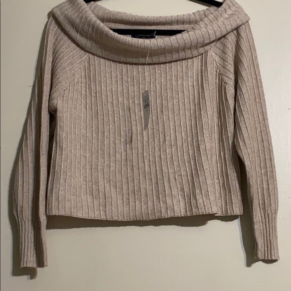 American Eagle Outfitters Tops - American Eagle sweater